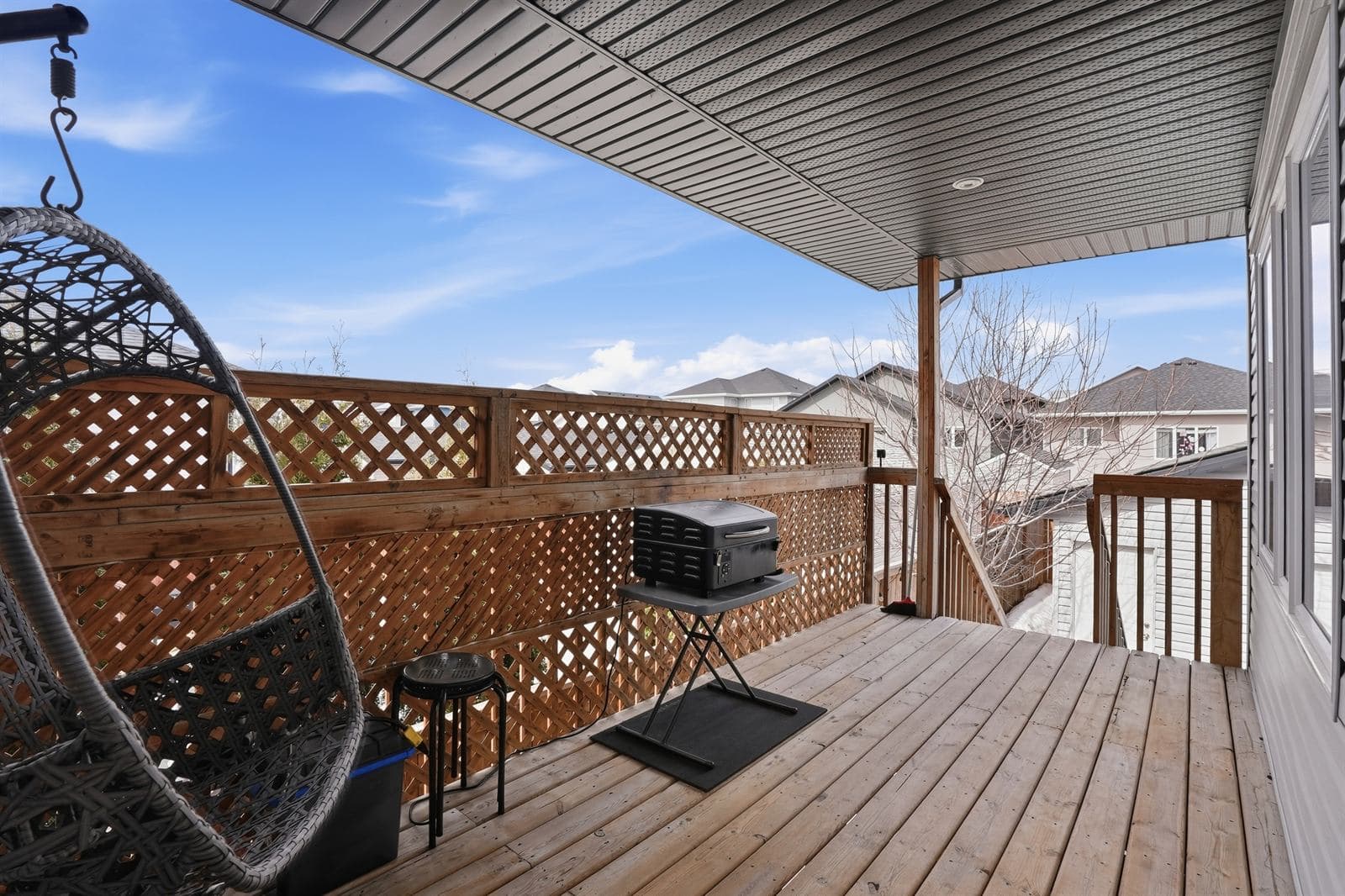 Real estate listing detail photo