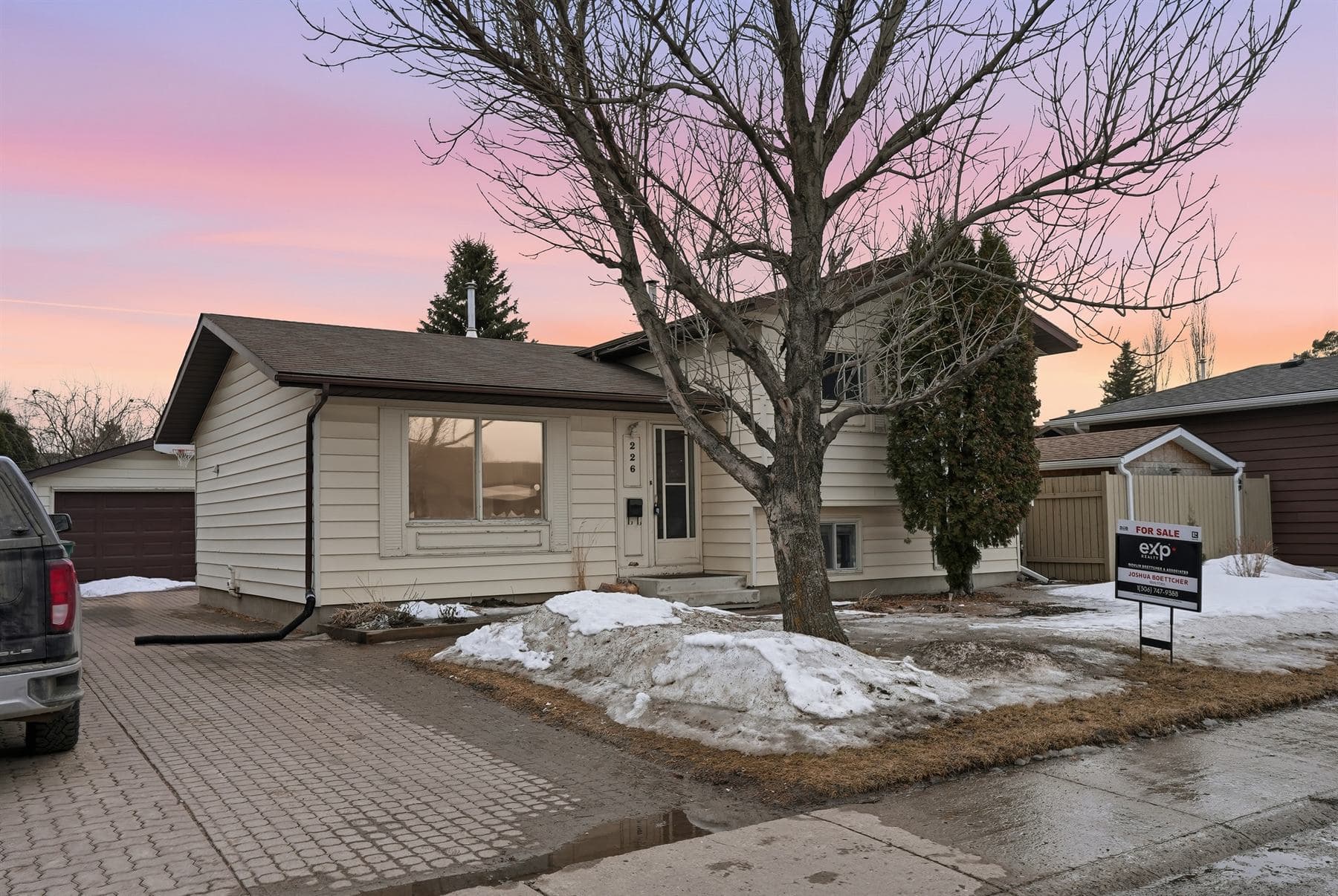 Twilight exterior listing media
